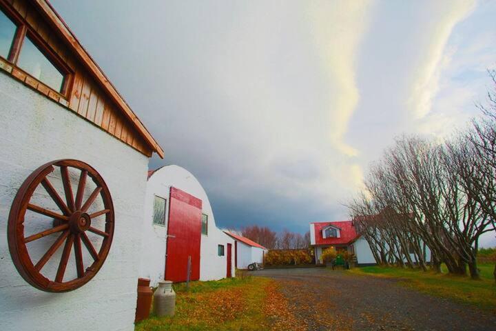 Rauthuskrithur Farm Villa Holmabaeir Eksteriør bilde